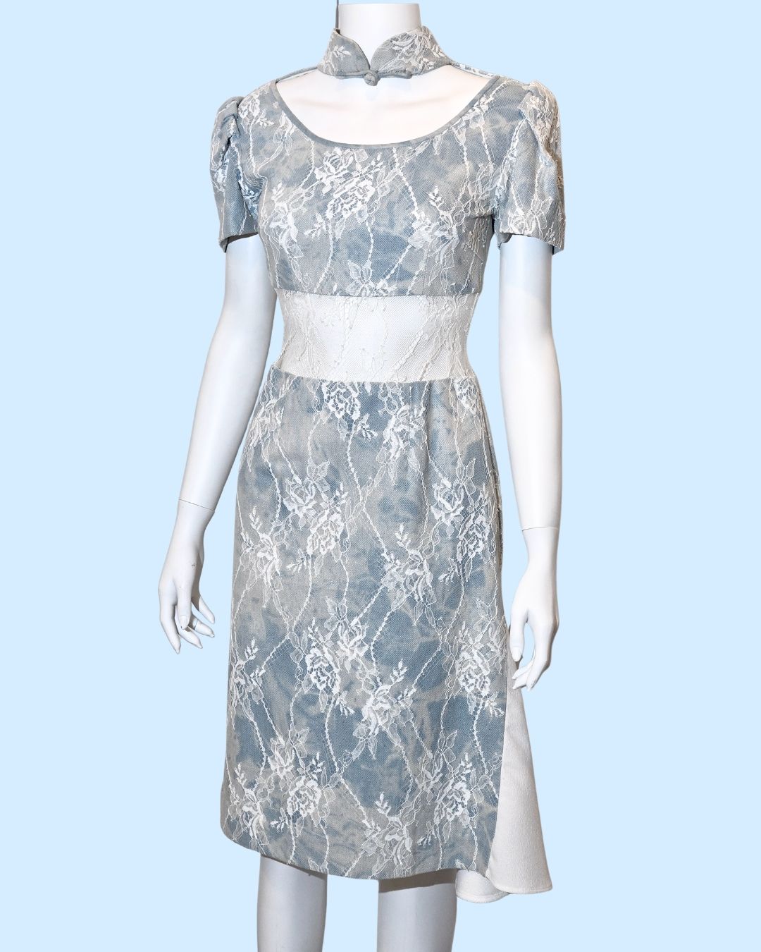 Lace-Cutout Blue Sky Cheongsam