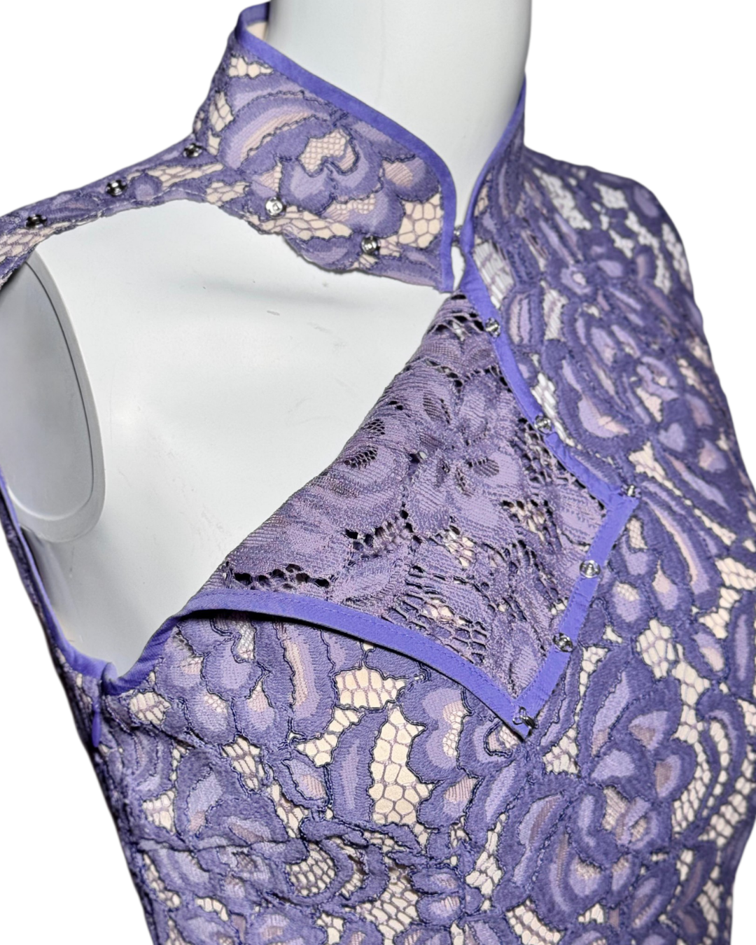Lavender Floral Lace Sleeveless Cheongsam