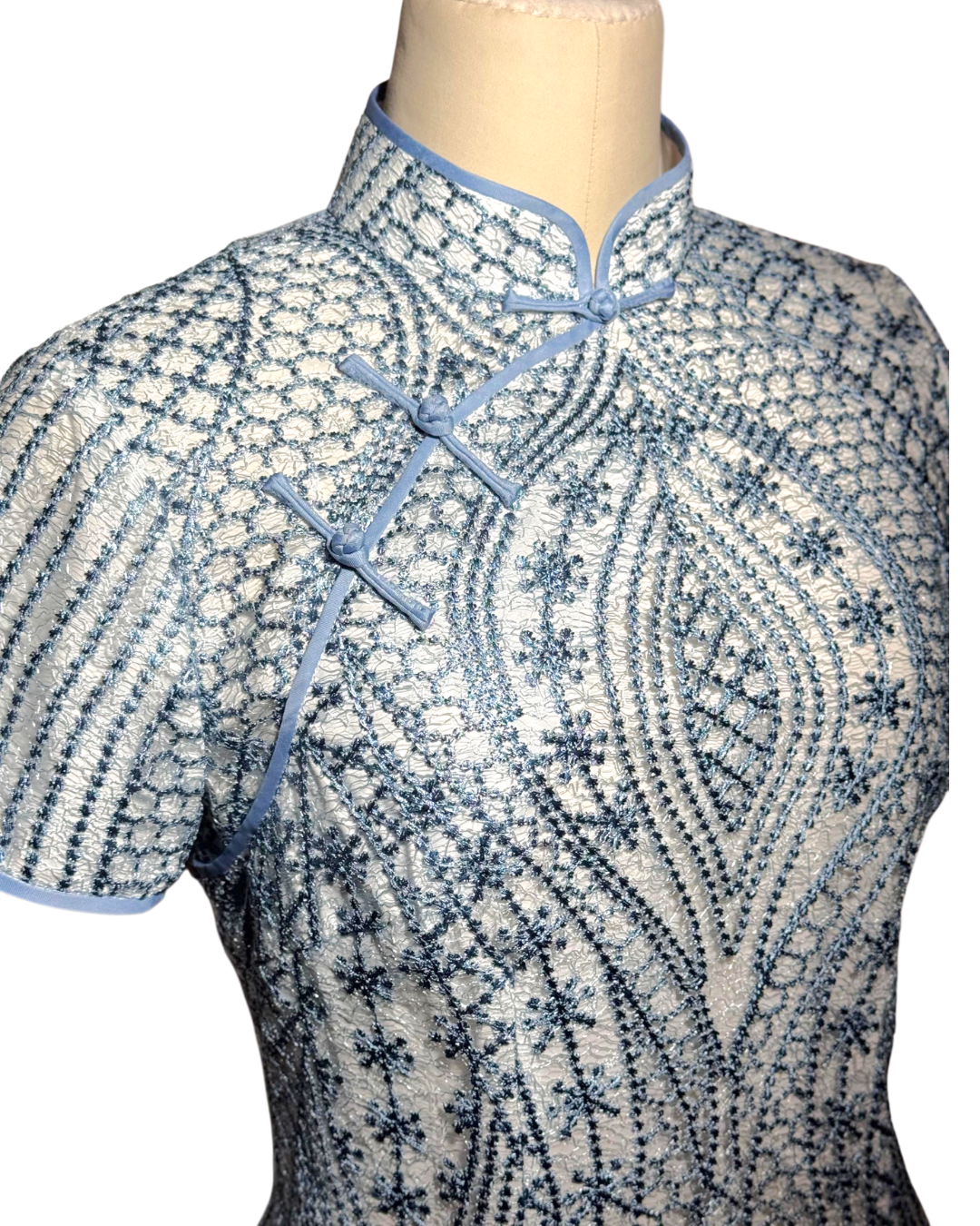 Blue Geometric Embroidered Cap Sleeve Cheongsam