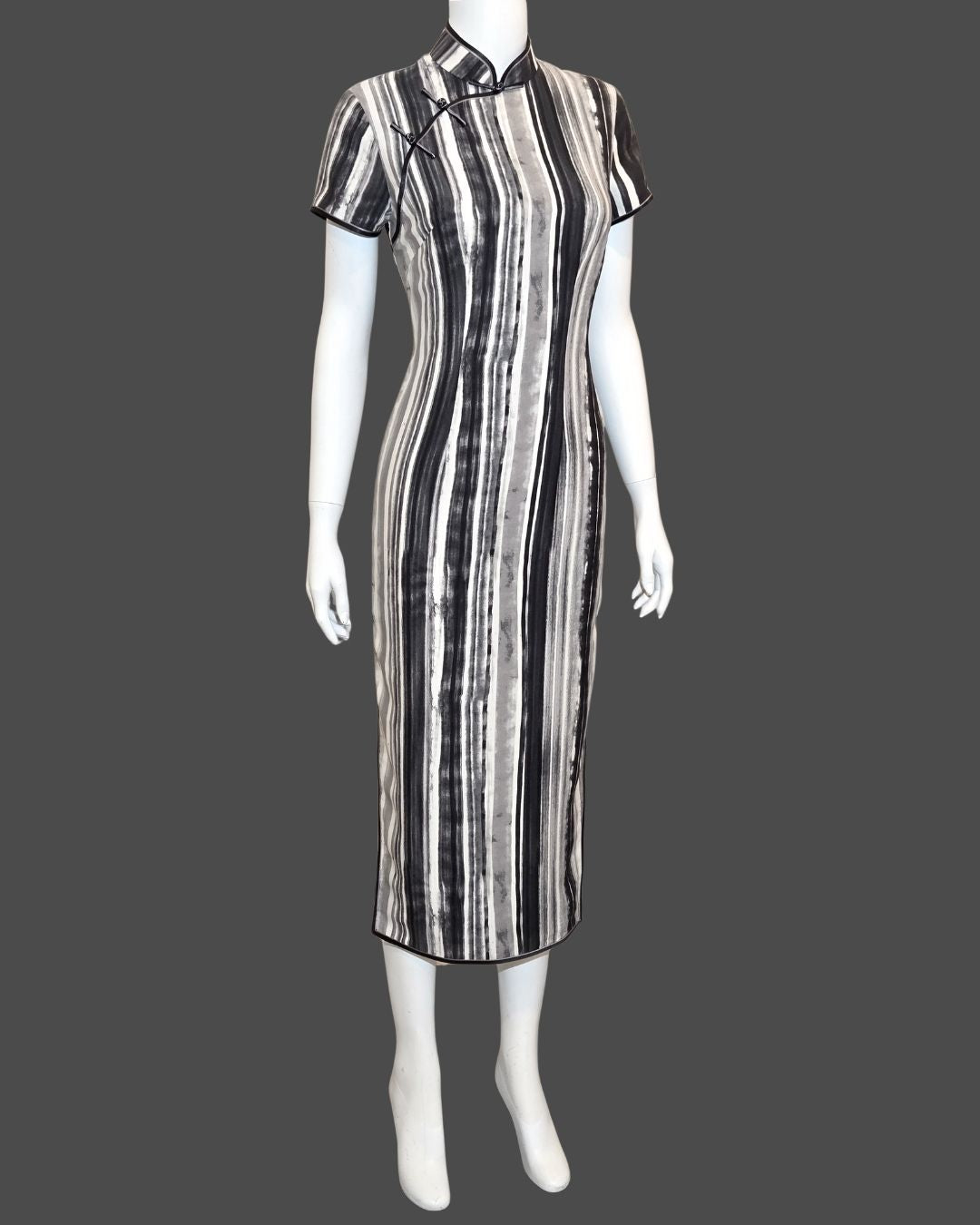 Black & White Liquid Strip Cheongsam