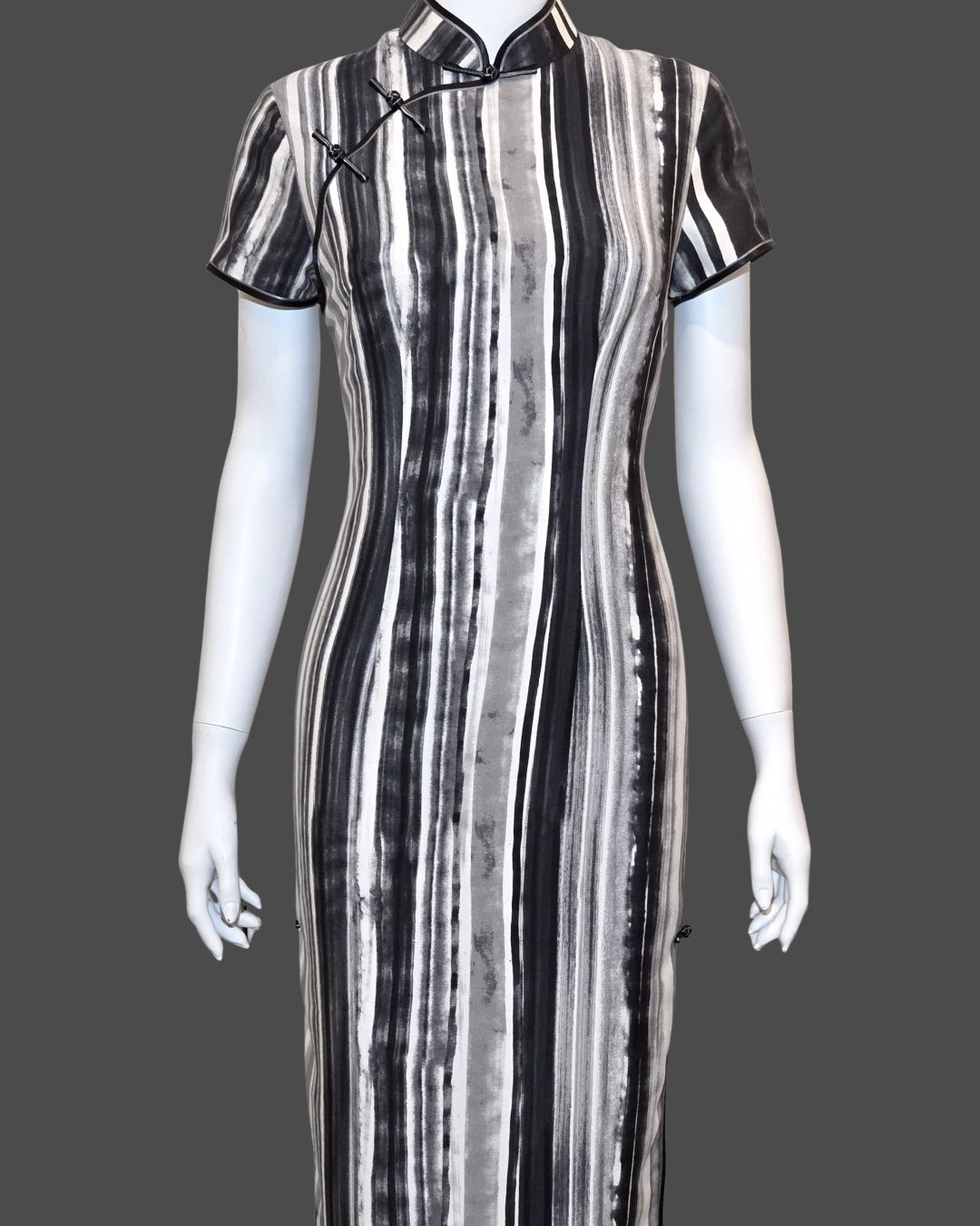 Black & White Liquid Strip Cheongsam