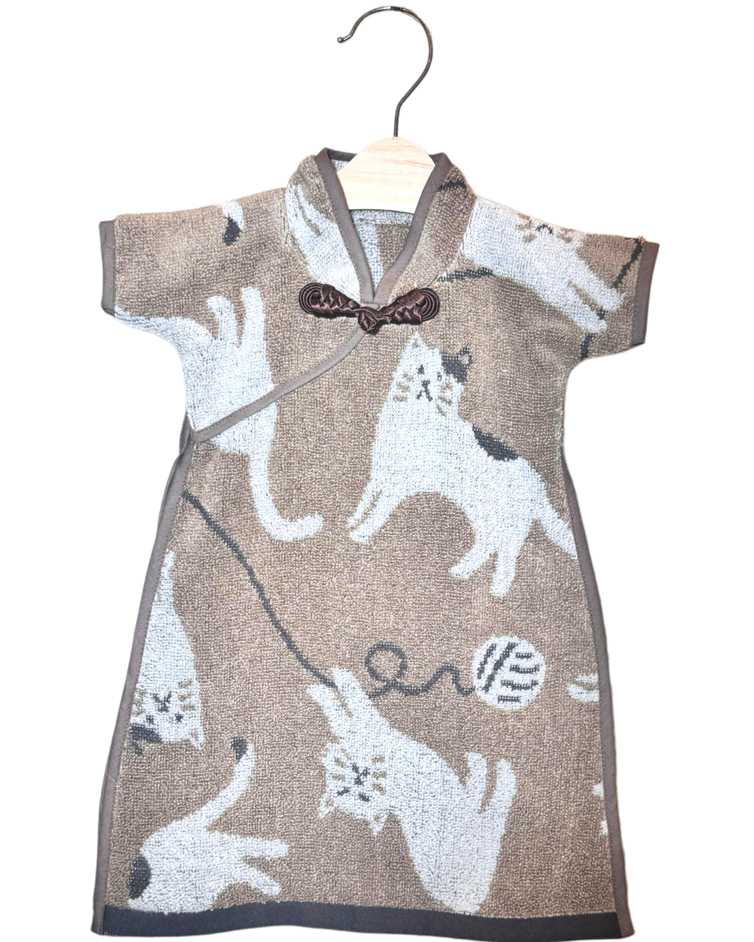 Cheongsam Towel - Brown Playful Cat Joy