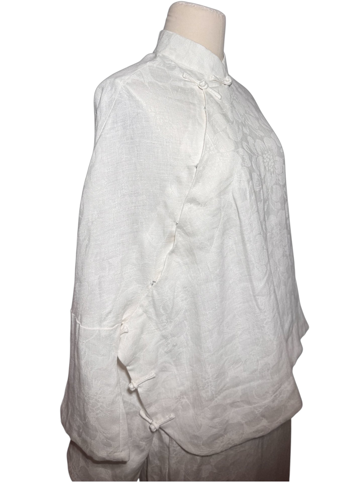 Off White Cape-Sleeve Jacquard Cheongsam Set