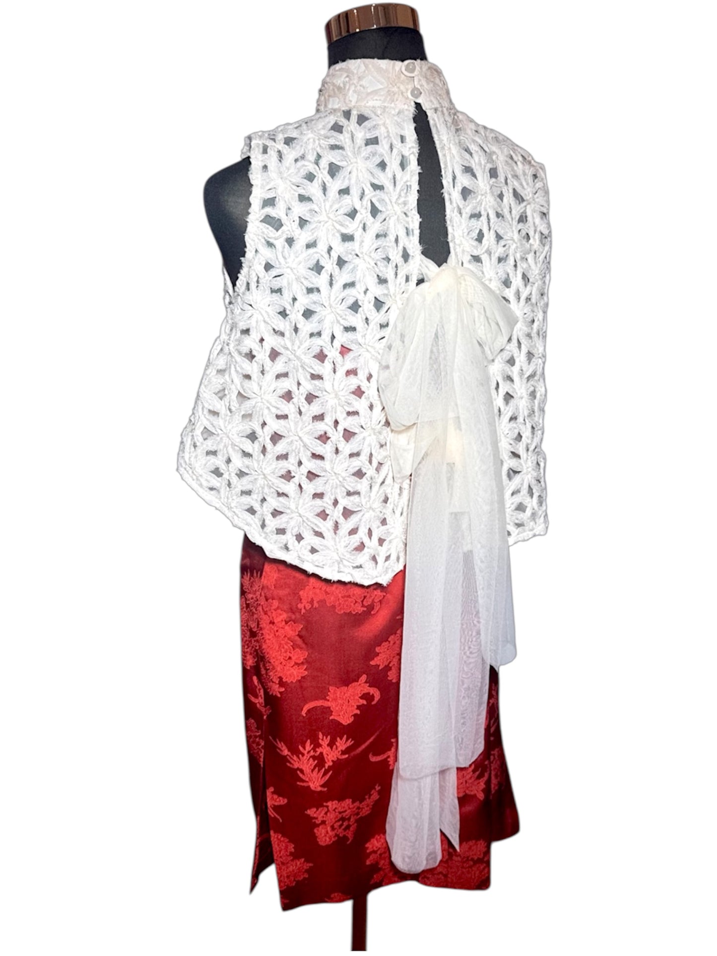 Lace Capelet & Red Jacquard Cheongsam Dress Set