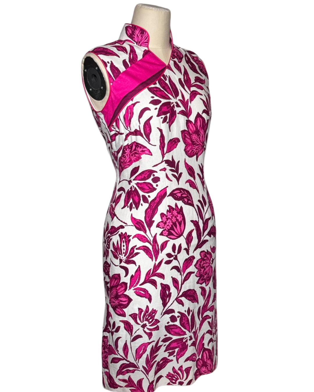 White Fuchsia Floral Sleeveless Cheongsam